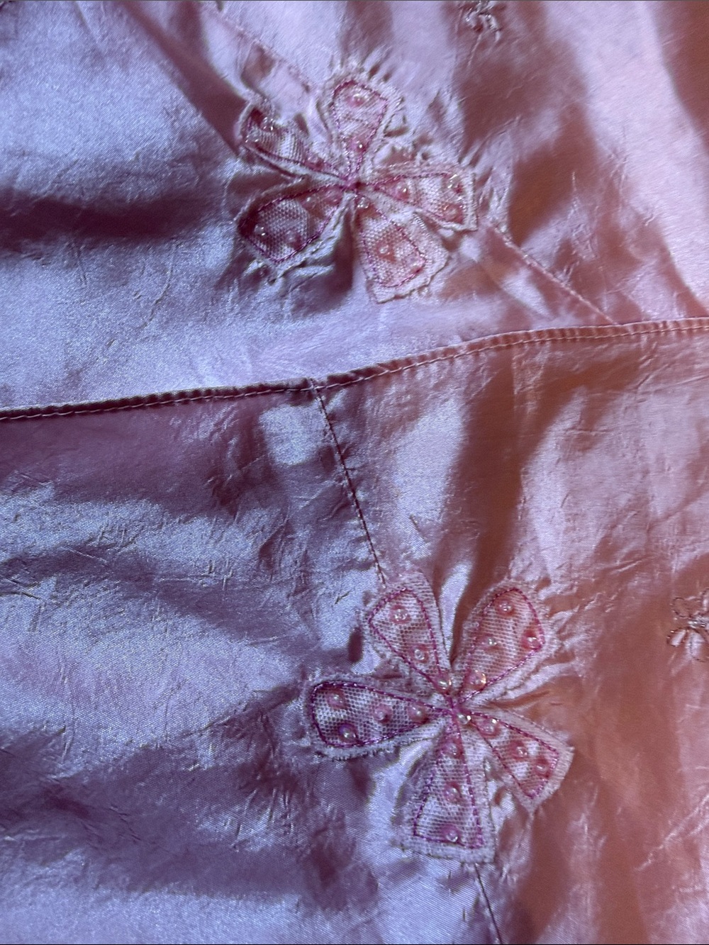 GAP Pink silky Satin Girls skirt with embroidered motifs. 50’s style side zip - Picture 4 of 4